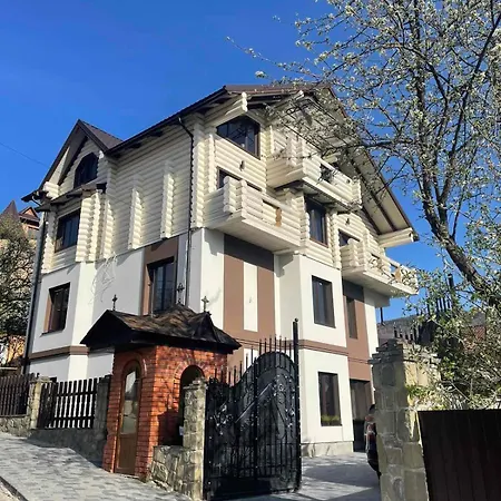 Holiday home розмарія *